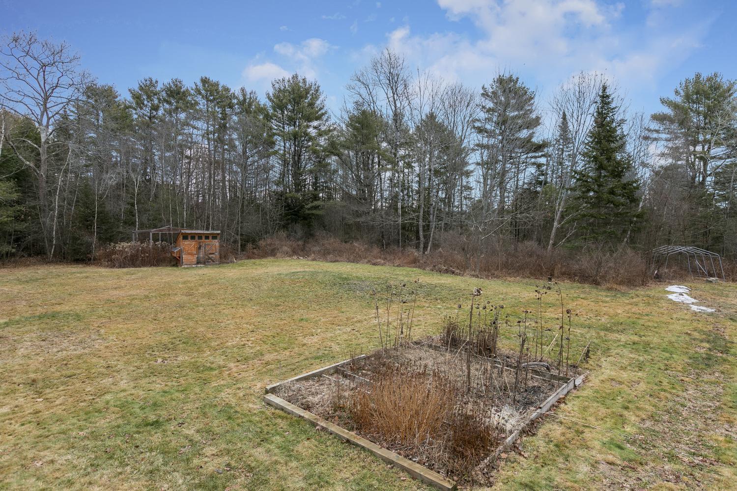 48 Hunter Road Freeport, ME 04032 - Photo 29 of 34 48 Hunter Rd Freeport ME 04032-large-036