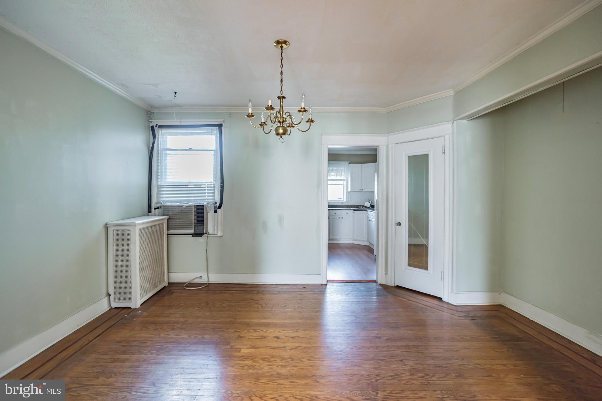 219 Kingston Road Upper Darby, PA 19082 - Photo 10 of 25