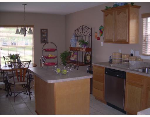 1719 Kings Row Slidell, LA 70461 - Photo 4 of 8 Gallery Image 4