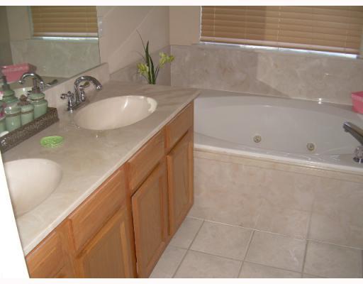 1719 Kings Row Slidell, LA 70461 - Photo 6 of 8 Gallery Image 6