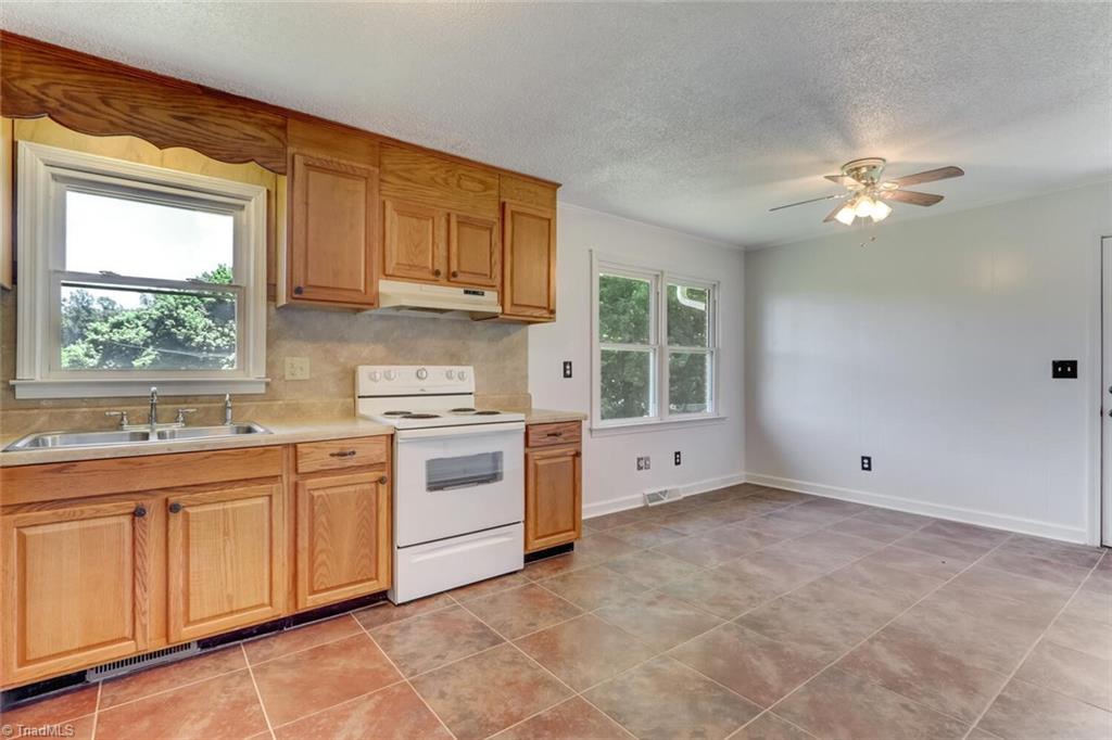1789 Slade Road Blanch, NC 27212 - Photo 12 of 25 Gallery Image 12
