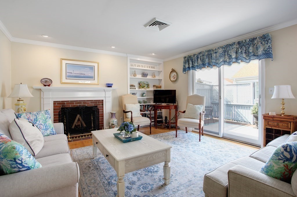 39 Tower Hill Road Osterville, MA 02655 - Photo 4 of 26 Gallery Image 4