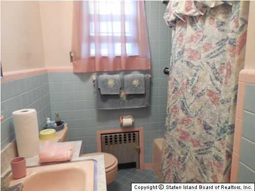 82 Fingerboard Road Staten Island, NY 10305 - Photo 8 of 20 Additional Photo