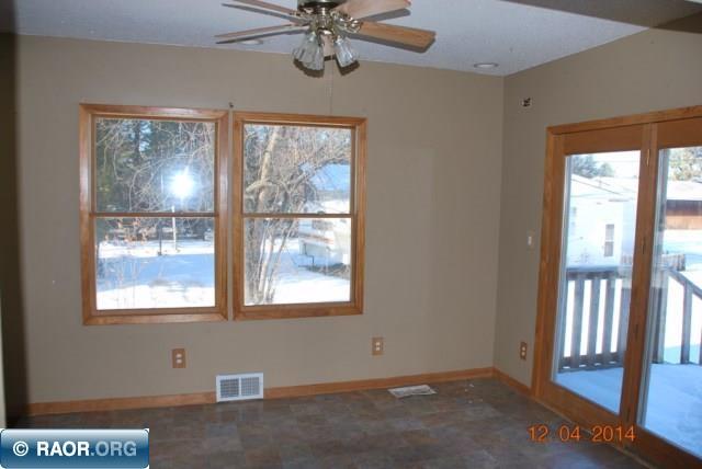 208 9th Street Northeast Chisholm, MN 55719 - Photo 8 of 13