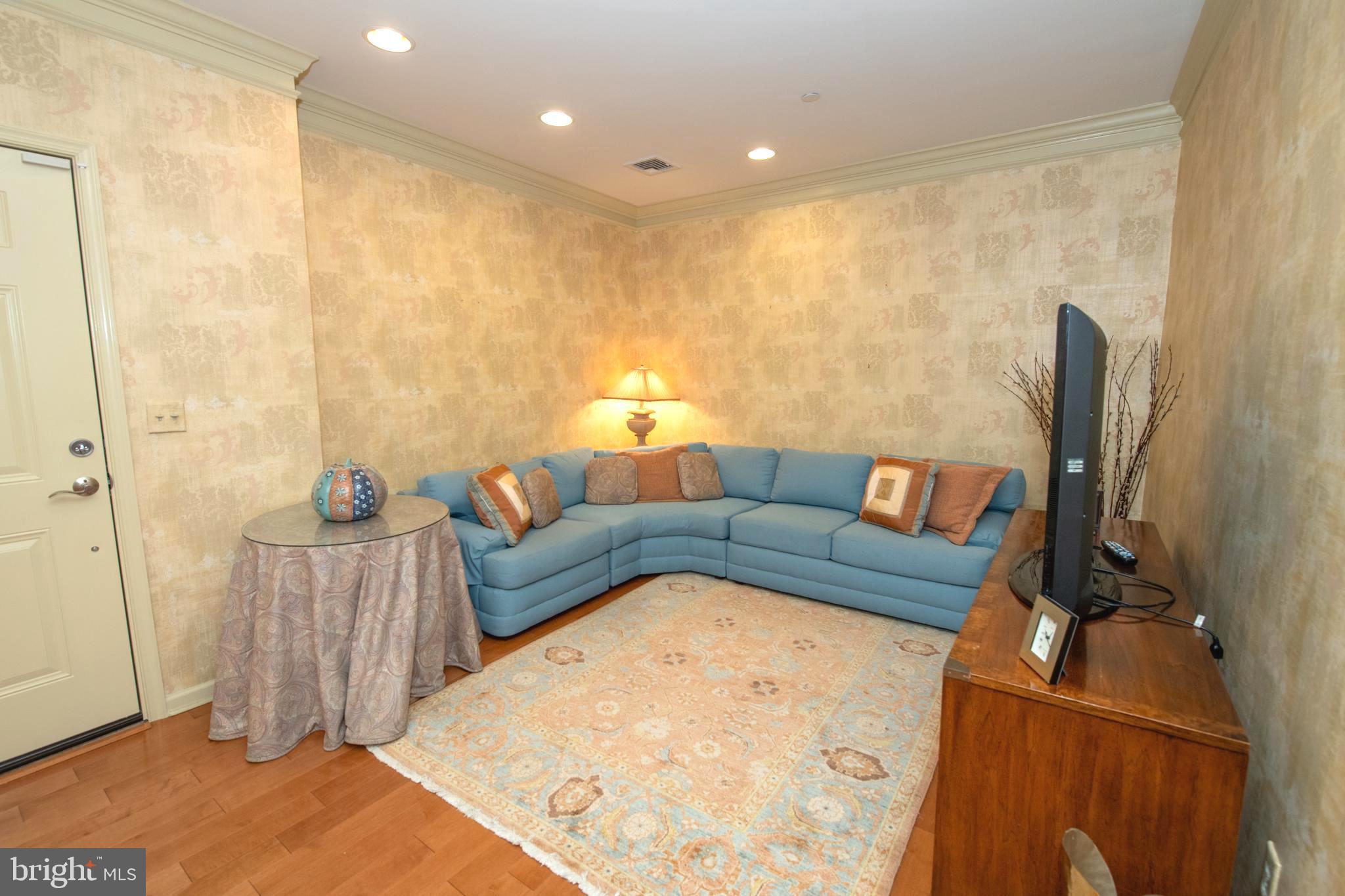 434 Carson Terrace Huntingdon Valley, PA 19006 - Photo 3 of 32 Den