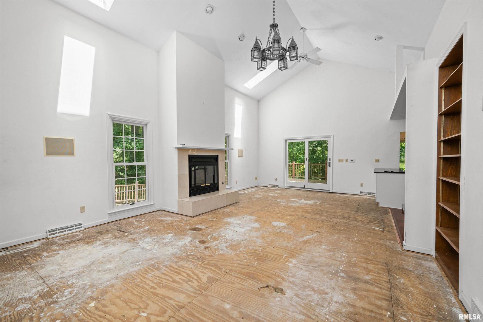 5 White Oak Court Moline, IL 61265 - Photo 15 of 57