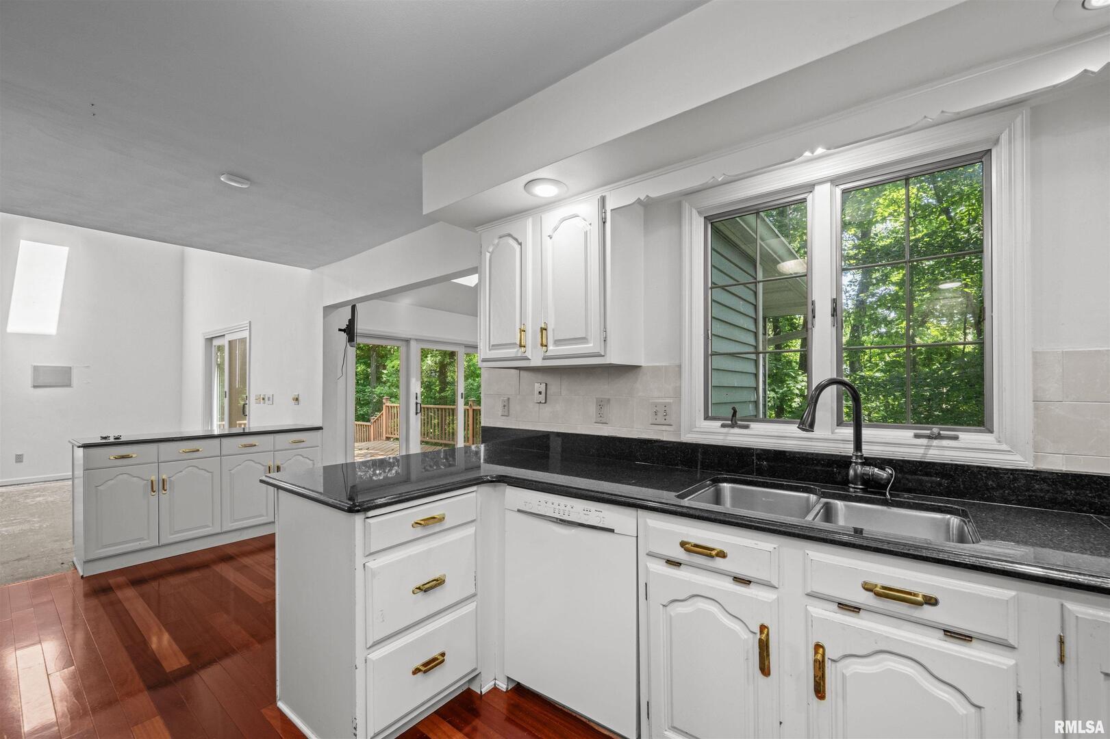 5 White Oak Court Moline, IL 61265 - Photo 20 of 57