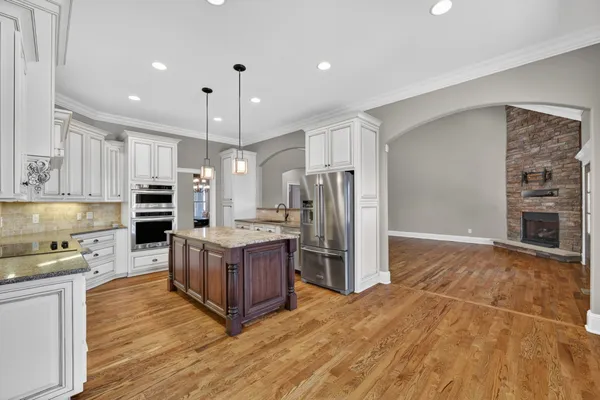 $707,000 | 2 Knotting Hill Road, Fayetteville, TN 37334