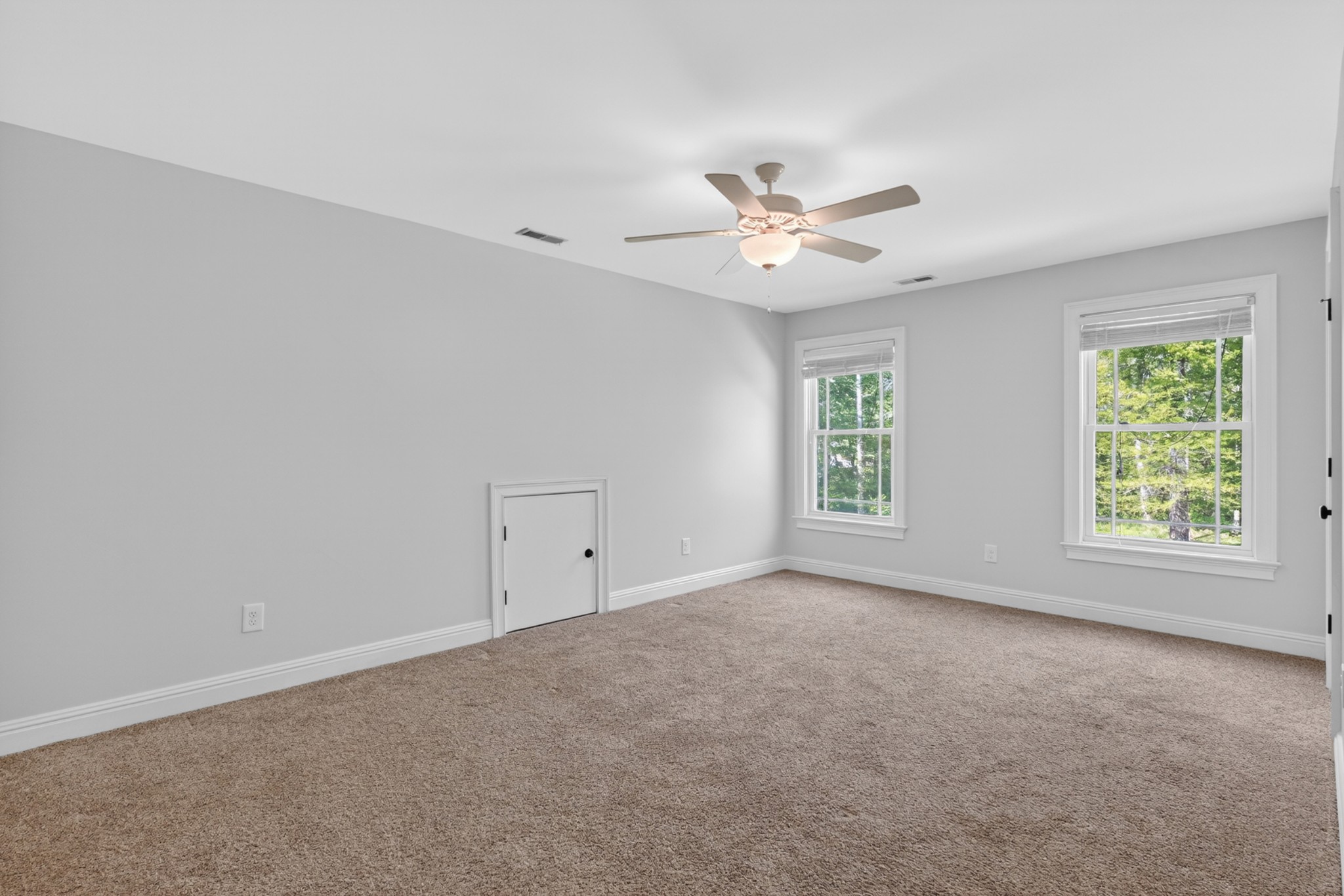 2 Knotting Hill Road Fayetteville, TN 37334 - Photo 43 of 64 a view of room with a ceiling fan and window