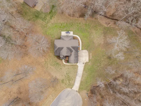 $707,000 | 2 Knotting Hill Road, Fayetteville, TN 37334