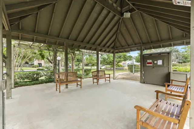 $155,000 | 7939 Kendalia Drive, Houston, TX 77036