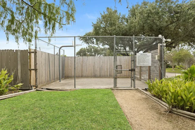 $155,000 | 7939 Kendalia Drive, Houston, TX 77036