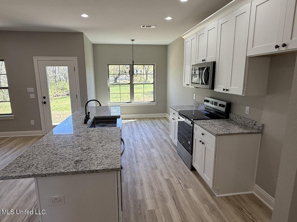 432 Restertown Road Poplarville, MS 39470 - Photo 4 of 26 Kitchen
