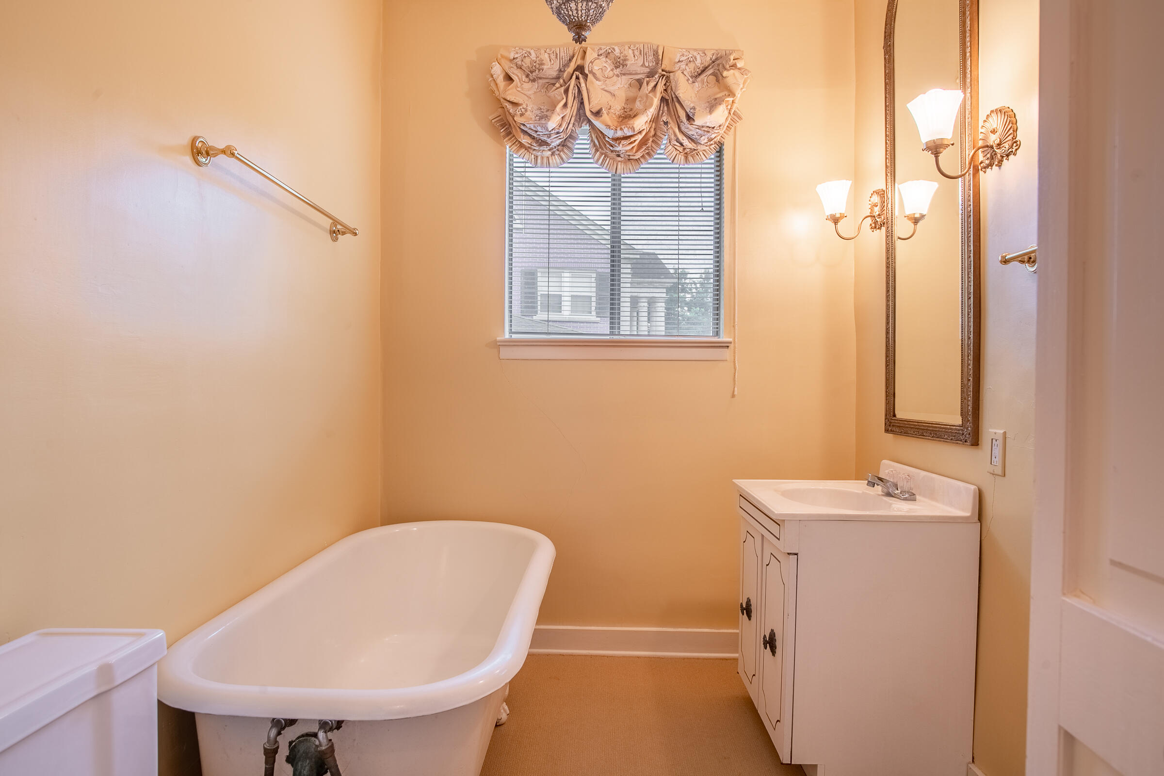 596 South Crest Road Chattanooga, TN 37404 - Photo 17 of 46 596SCrest-11