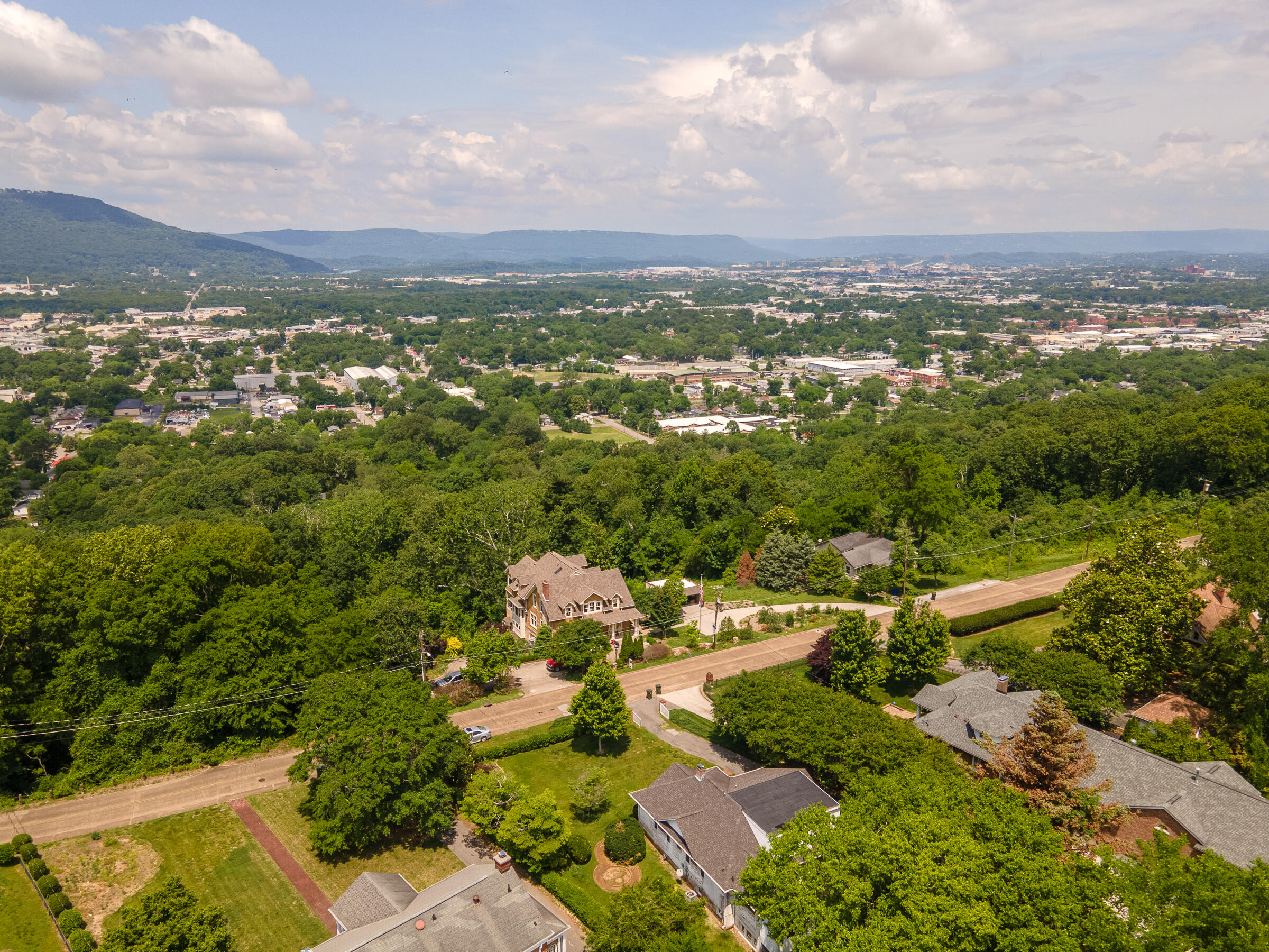 596 South Crest Road Chattanooga, TN 37404 - Photo 46 of 46 596SCrestExt-22