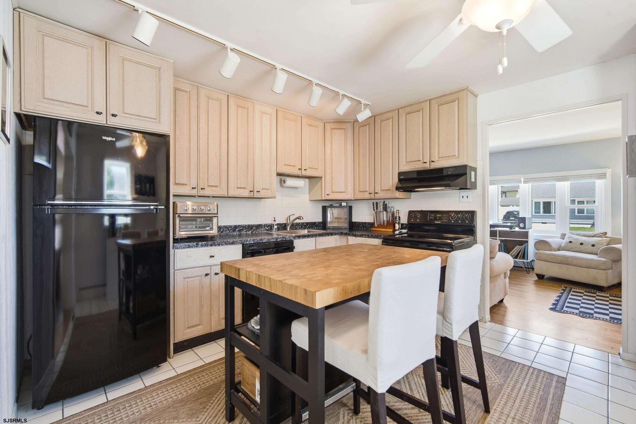 4417 Privateer Road Brigantine, NJ 08203 - Photo 8 of 25