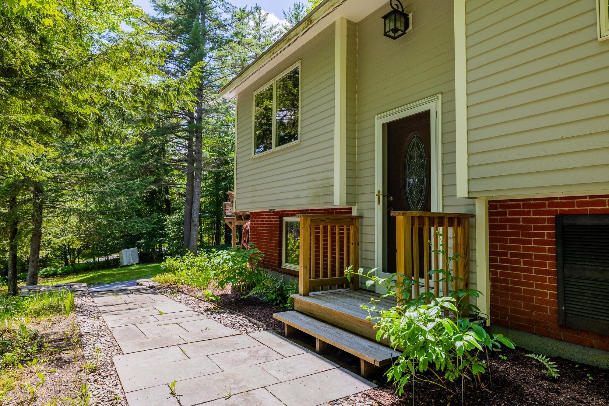 328 Hanover Center Road Hanover, NH 03750 - Photo 3 of 49