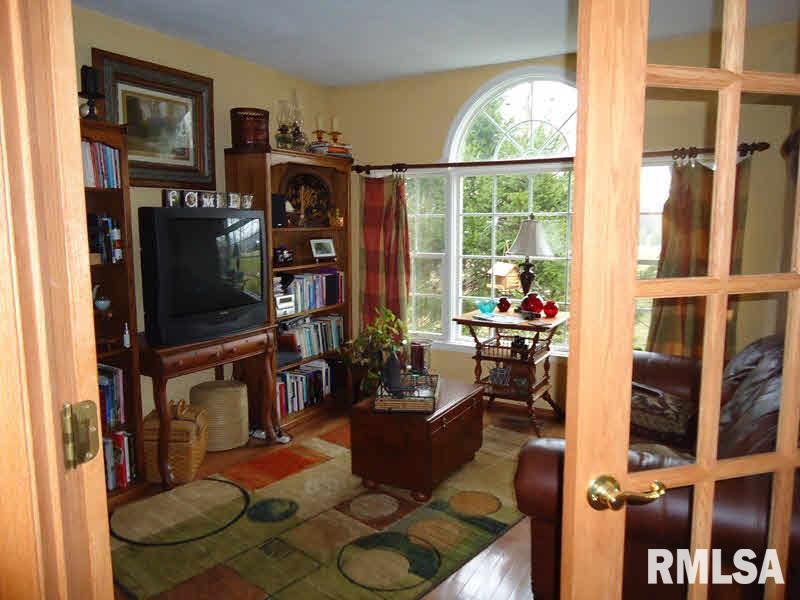407 Logan Run Road Murphysboro, IL 62966 - Photo 6 of 18