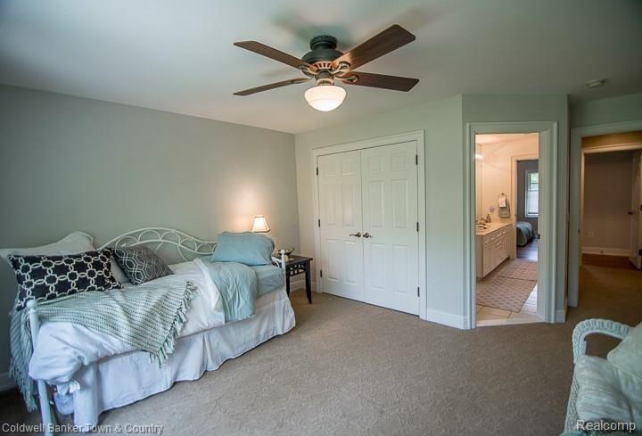 592 Inverness Highland, MI 48357 - Photo 19 of 34 045.jpg