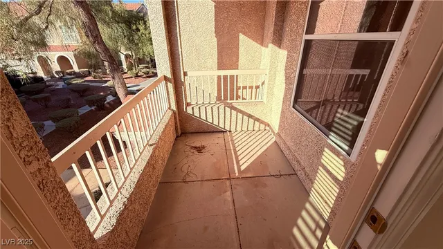 $1,375 | 10550 West Alexander Road, Unit 2035, Las Vegas, NV 89129