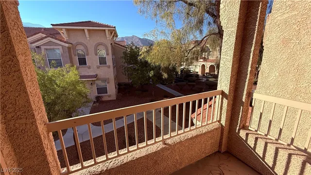 $1,375 | 10550 West Alexander Road, Unit 2035, Las Vegas, NV 89129