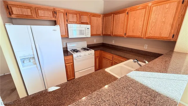 $1,375 | 10550 West Alexander Road, Unit 2035, Las Vegas, NV 89129