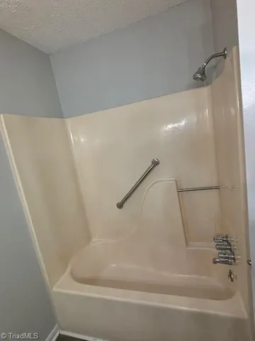 $925 | 1100 Crescent Drive, Unit 10, Reidsville, NC 27320