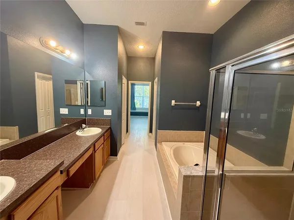 $1,995 | 31819 Blythewood Way, Wesley Chapel, FL 33543