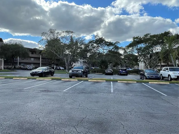 $2,100 | 8390 Sands Point Boulevard, Unit 107F, Tamarac, FL 33321