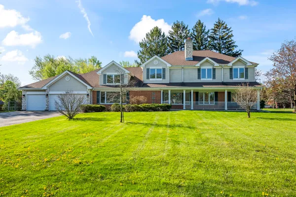$675,000 | 1521 Dun Lo Drive, Arlington Heights, IL 60004