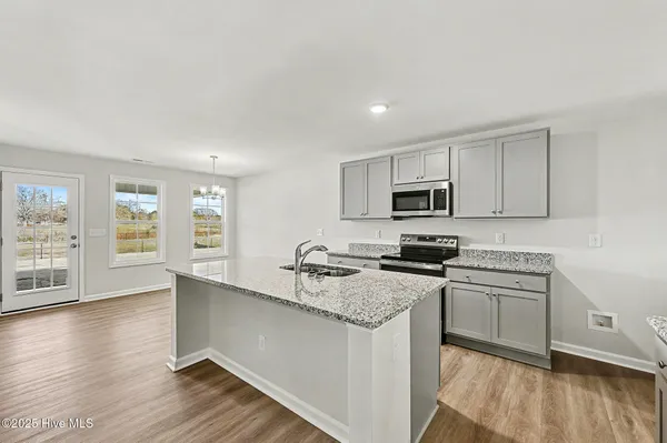 $319,706 | 13 East Emily Gardens Drive, Selma, NC 27576