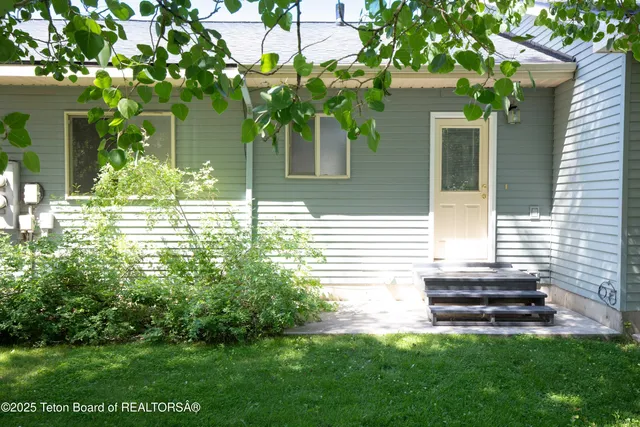 $375,000 | 500 Snake River Drive, Unit 2, Alpine, WY 83128