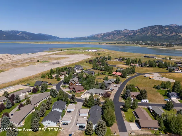 $375,000 | 500 Snake River Drive, Unit 2, Alpine, WY 83128