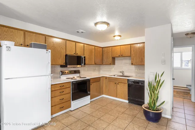 $359,000 | 500 Snake River Drive, Unit 2, Alpine, WY 83128