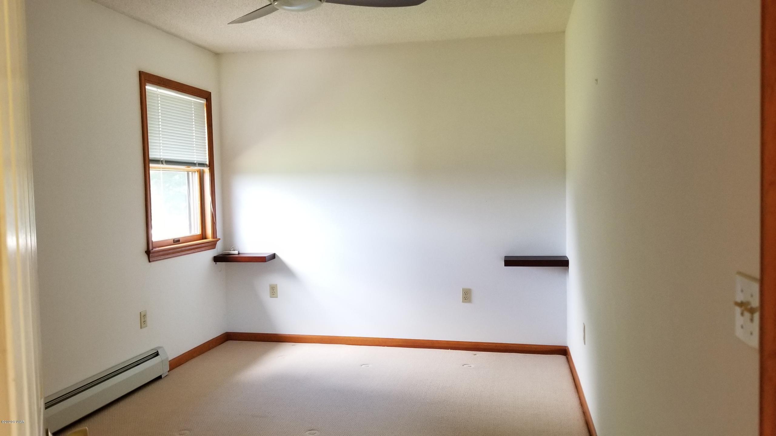 327 Wescott Road Tyler Hill, PA 18469 - Photo 25 of 37 Guest room