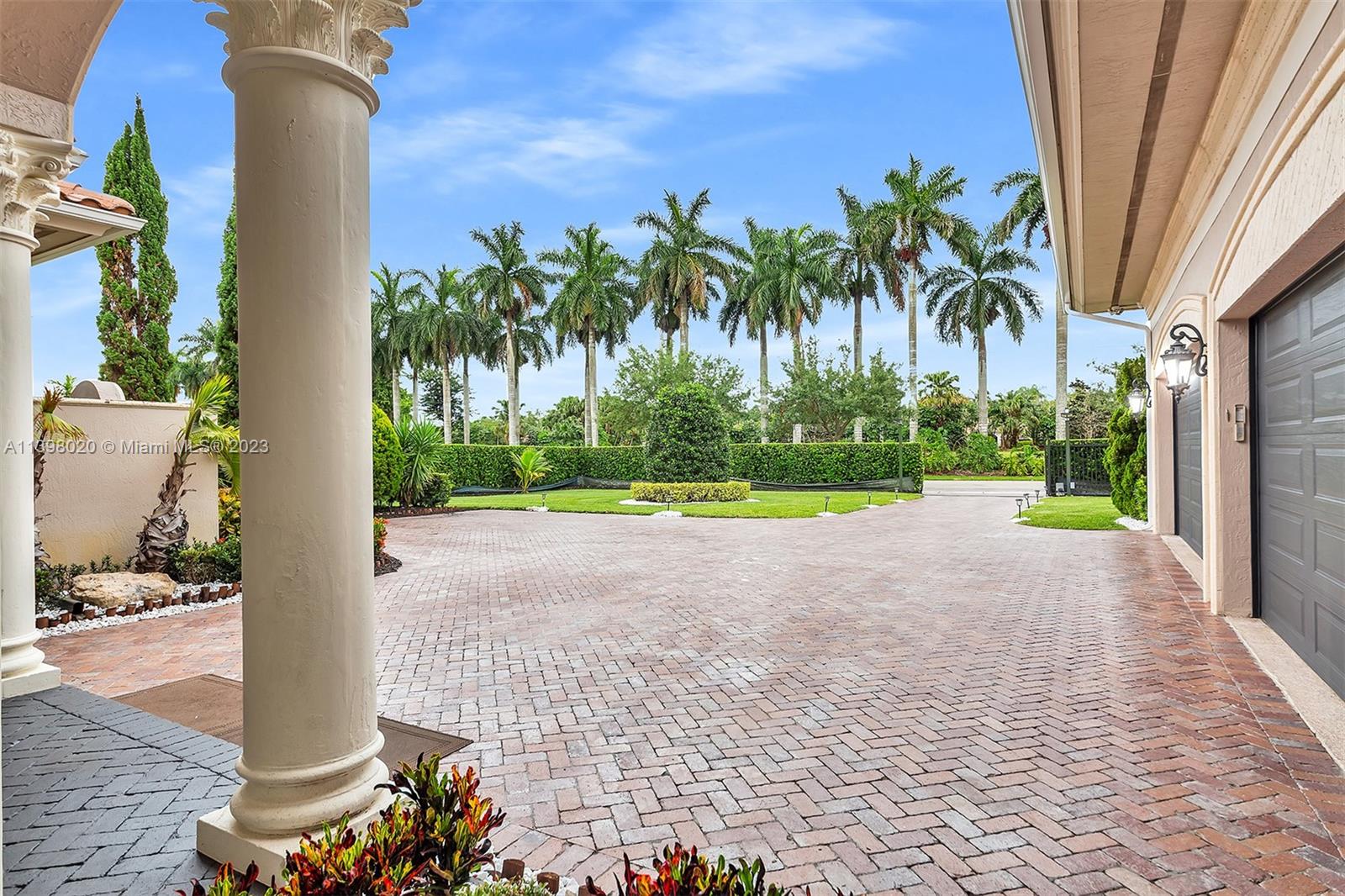 731 Ranch Road Weston, FL 33326 - Photo 50 of 53 a view of a volley ball court