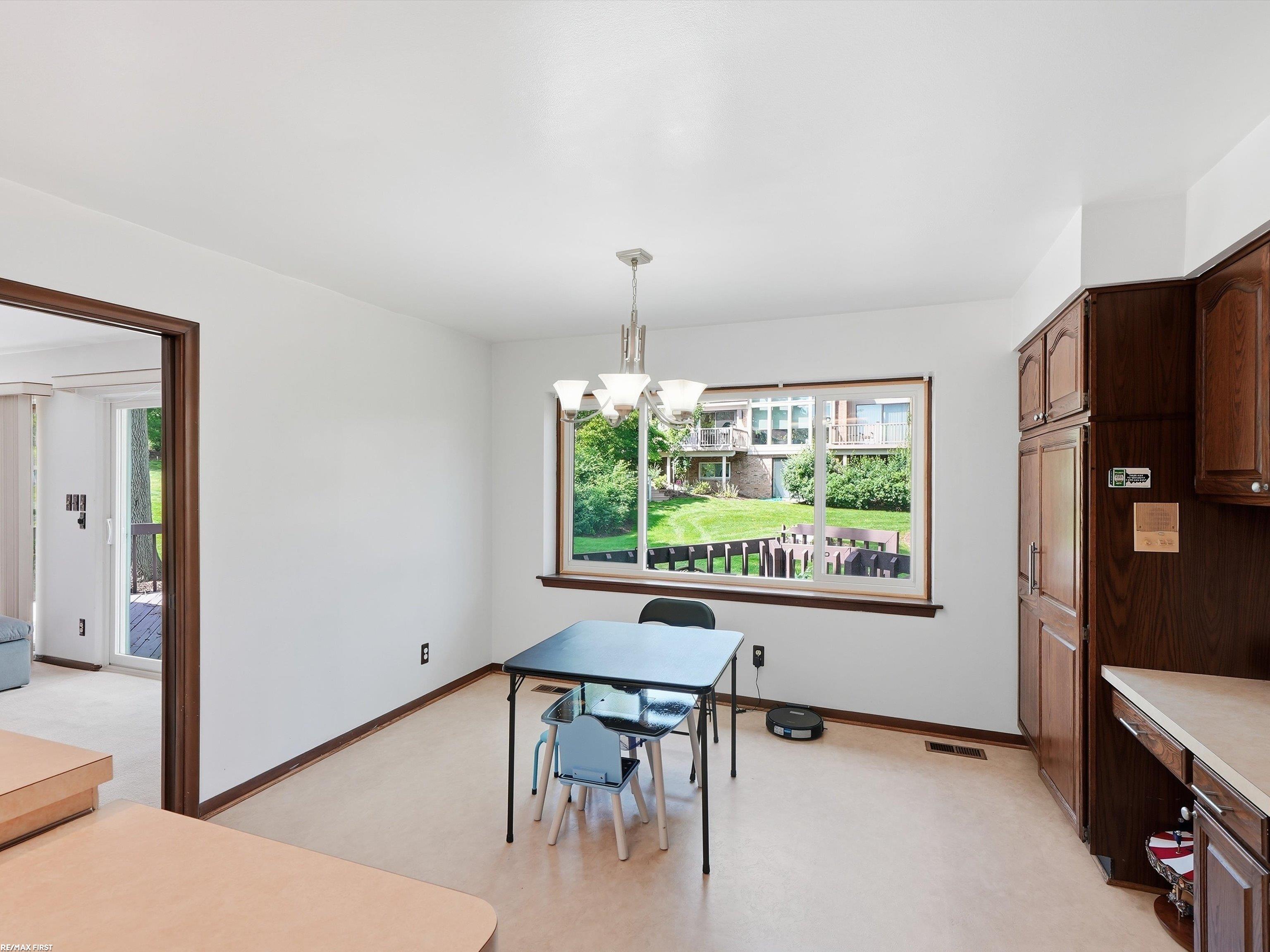 4677 Rolling Ridge Road West Bloomfield, MI 48323 - Photo 28 of 76