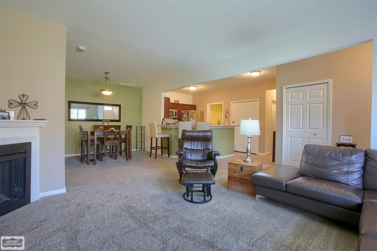 28231 South Pointe Lane Chesterfield, MI 48051 - Photo 3 of 20