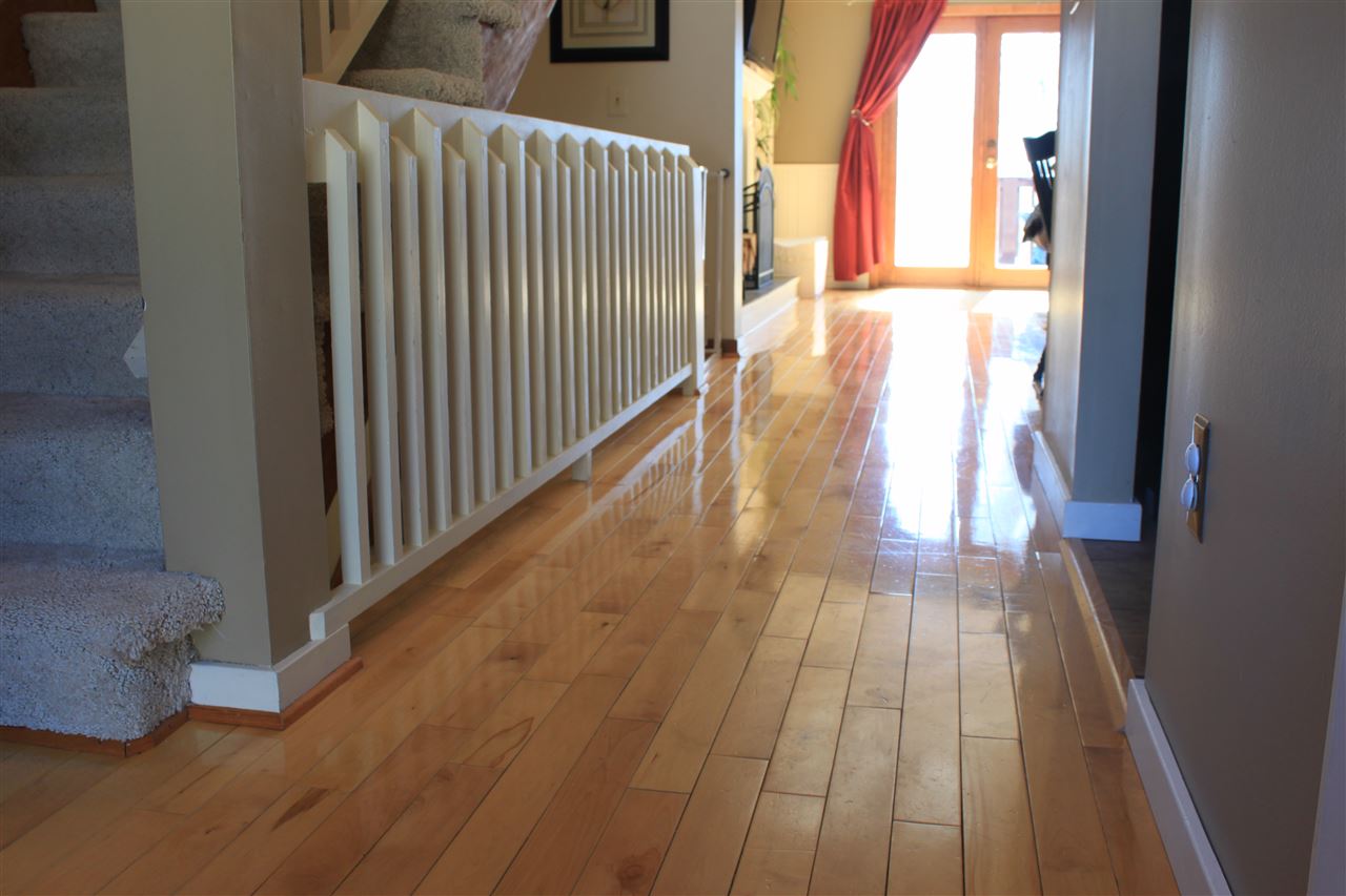67 Thornhill Road Stratham, NH 03885 - Photo 14 of 23