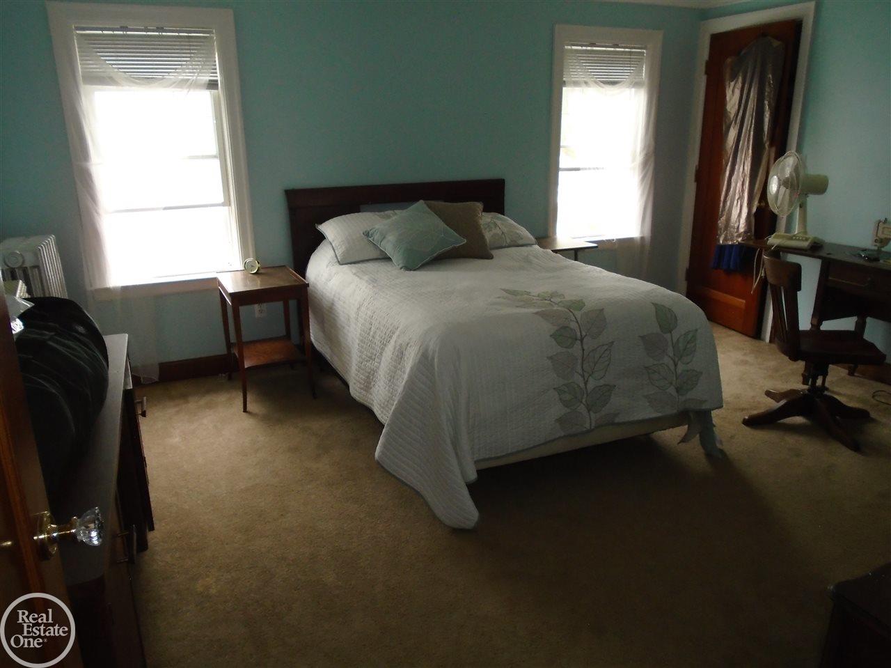 738 Rivard Boulevard Grosse Pointe, MI 48230 - Photo 16 of 30 31327459-15.JPG