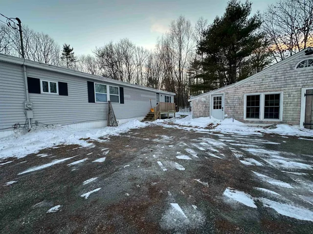 $1,600 | 711 Old Post Road, Arundel, ME 04046