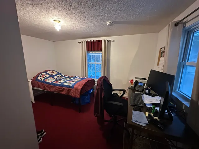 $1,600 | 711 Old Post Road, Arundel, ME 04046