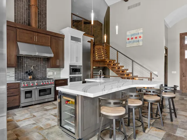 $1,999,000 | 2423 County Highway, Manitowoc, WI 54220