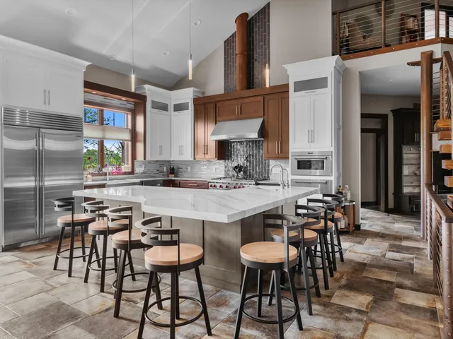 $1,999,000 | 2423 County Highway, Manitowoc, WI 54220