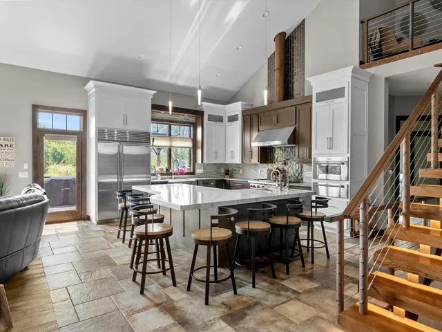 $1,999,000 | 2423 County Highway, Manitowoc, WI 54220