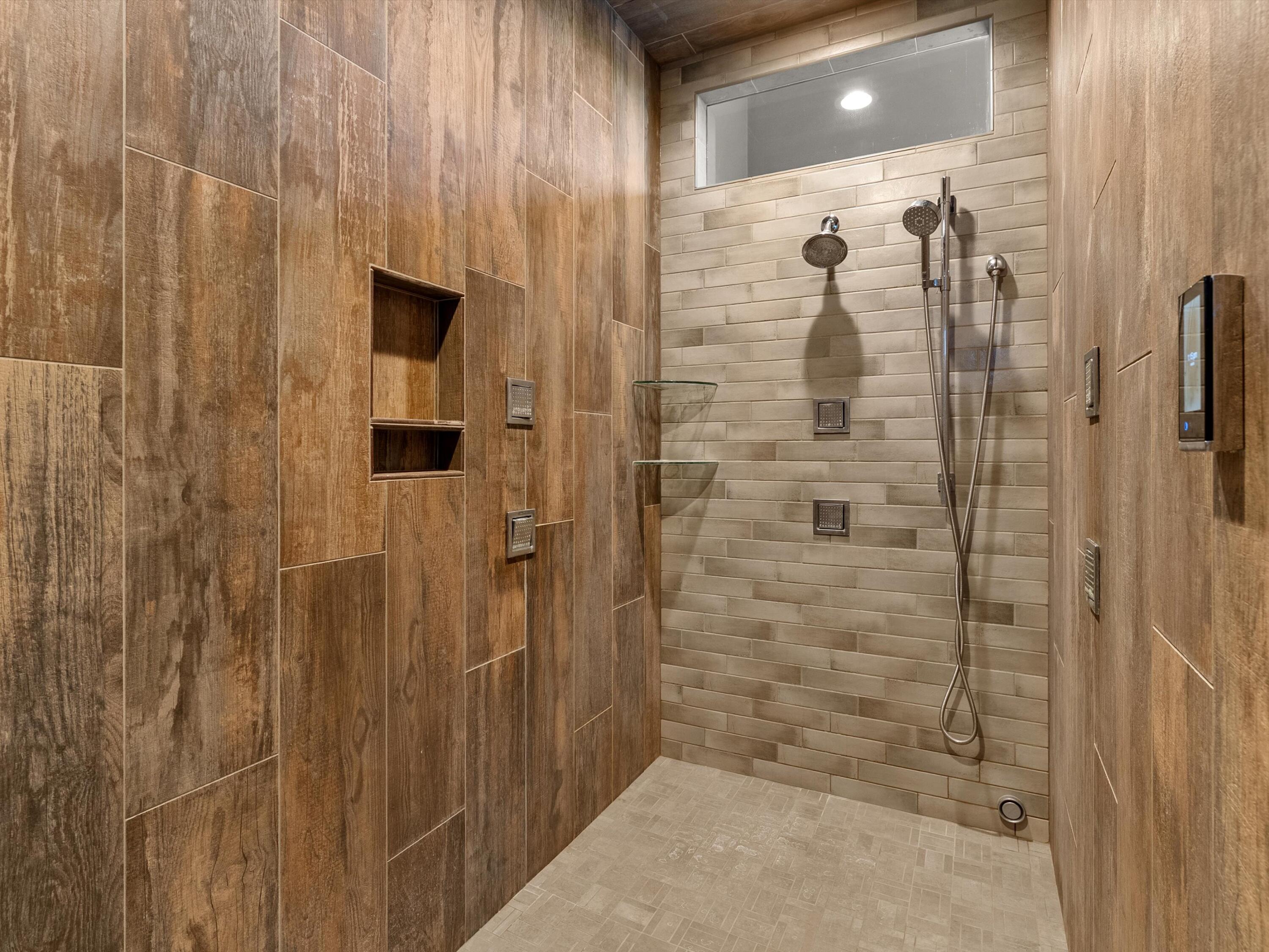 2423 County Highway Manitowoc, WI 54220 - Photo 25 of 102 040-040_2439249_06314