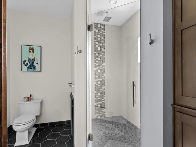 $1,999,000 | 2423 County Highway, Manitowoc, WI 54220