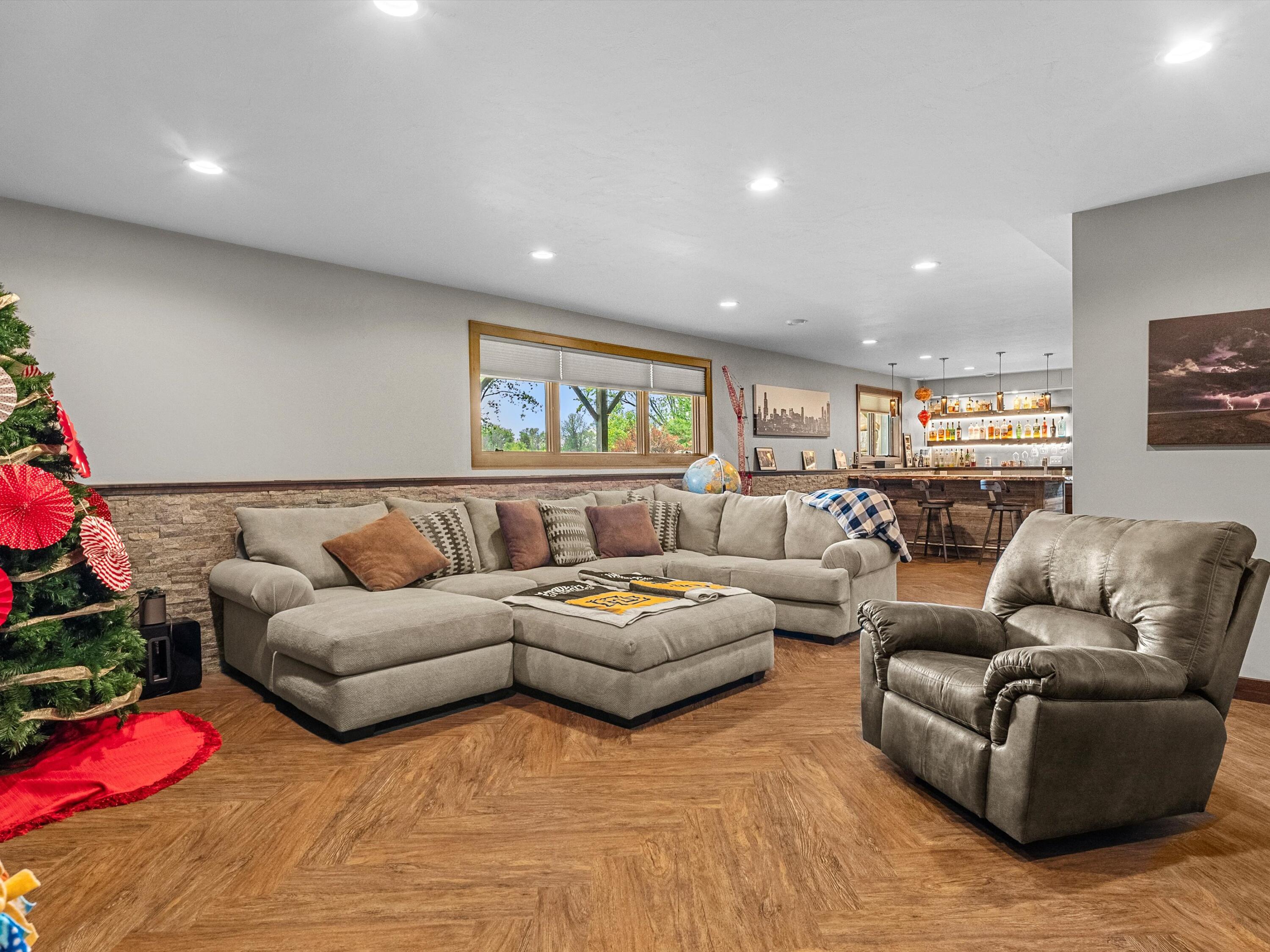 2423 County Highway Manitowoc, WI 54220 - Photo 44 of 102 054-054_2439249_06399