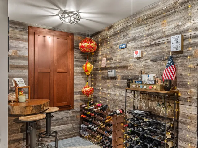 $1,999,000 | 2423 County Highway, Manitowoc, WI 54220