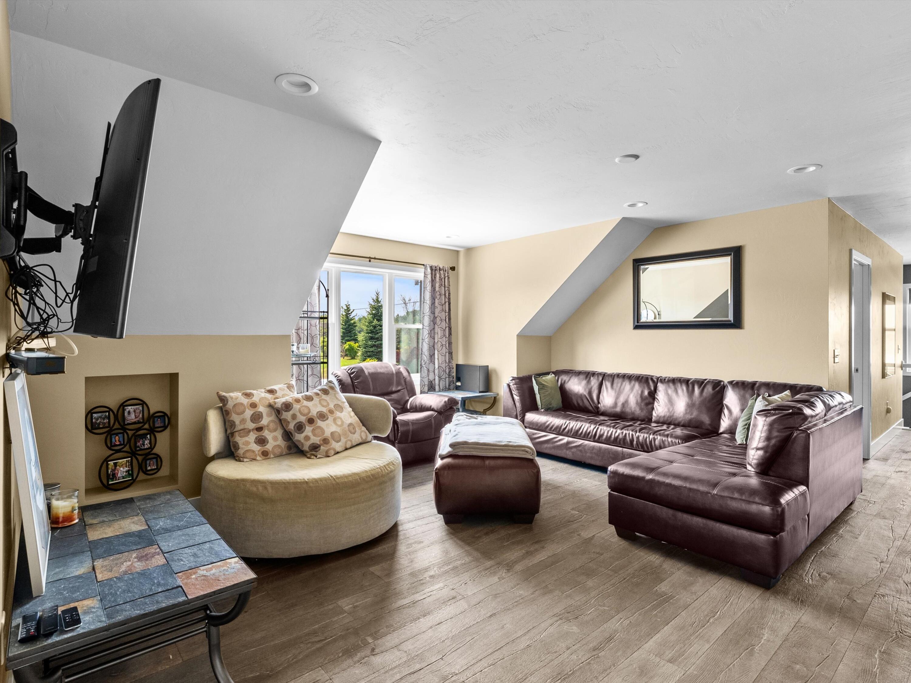 2423 County Highway Manitowoc, WI 54220 - Photo 77 of 102 098-098_2439249_06559